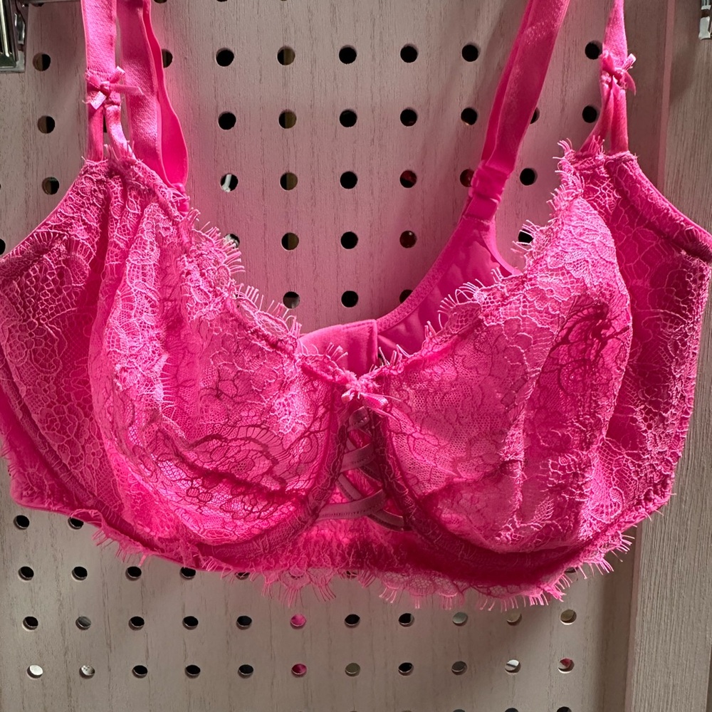 Victoria’s Secret Dream Angels Push Up without Padding 36DD